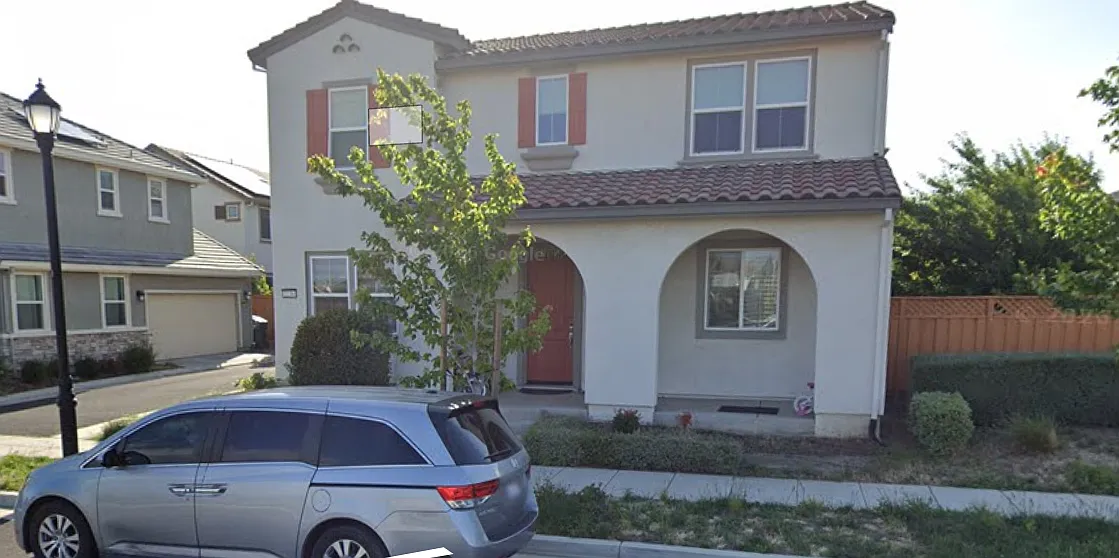 4 bed, 2215 sqft, $3,400 — Photo 4