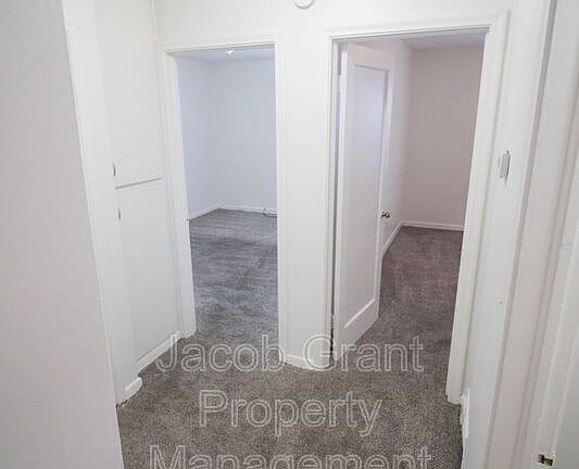 3rd image of 250 W 20th St #256