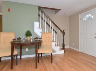 10 Paul St, Burlington, MA 01803