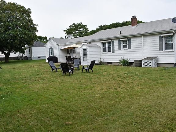 3rd image of 41 Wellington St