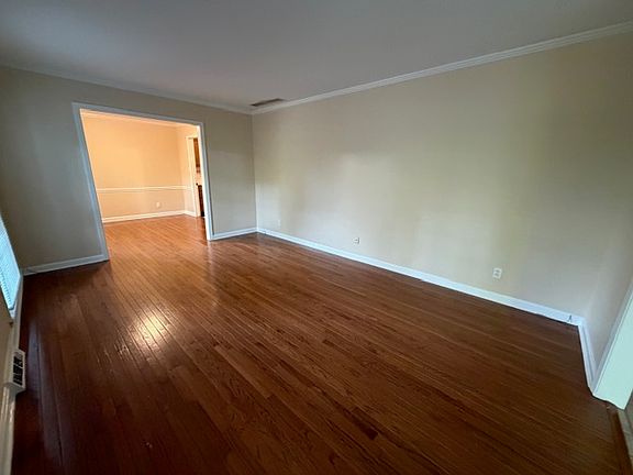 3rd image of 5606 Bledsoe Dr