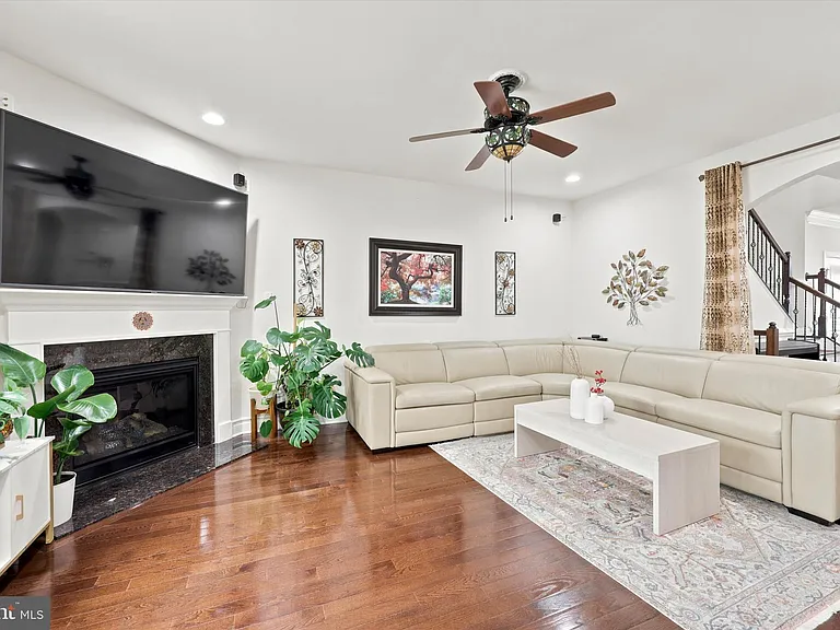 514 Quarry Point Rd — Photo 5