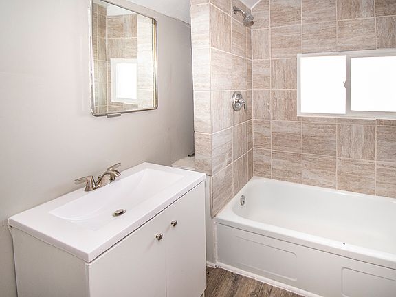 5th image of 115 S 38th Ave APT 14