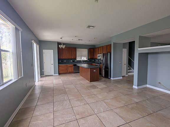 5th image of 17527 Balmaha Dr