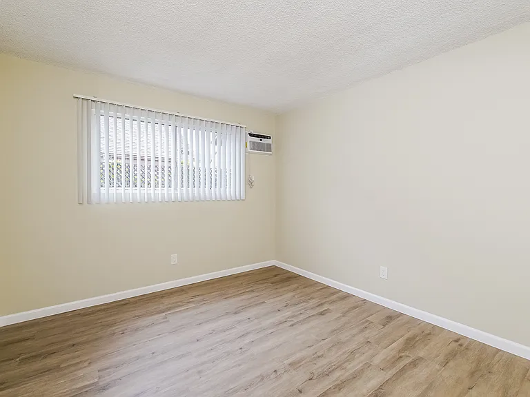 1164 W Duarte Rd #19 — Photo 4