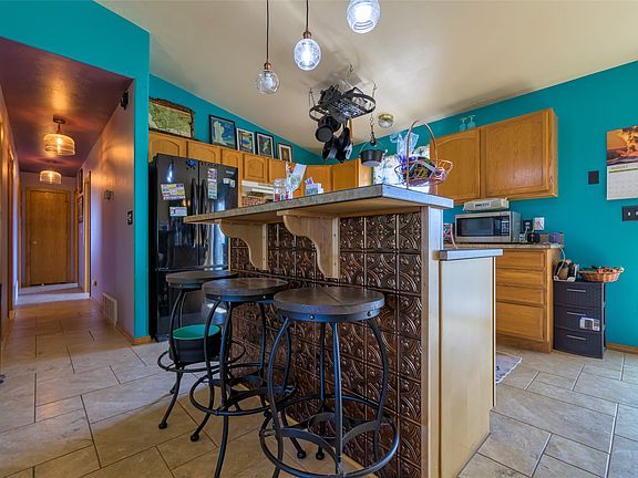 5th image of 913 Leese Ln