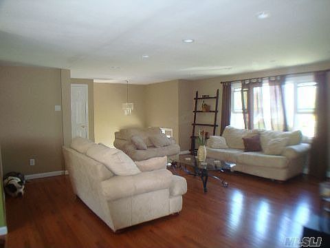1st image of 140 Van Buren St