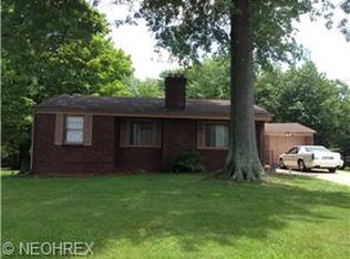 681 12th St, Campbell, OH