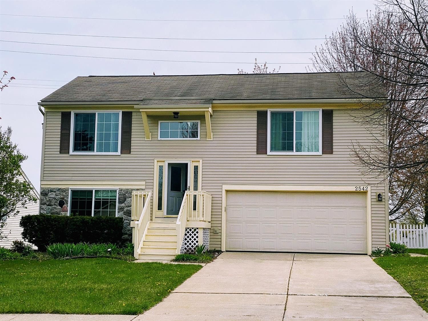 2542 Driftwood Dr, Waterford, MI 48329 Zillow