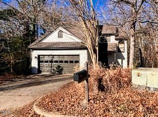 122 Ripley Ct, Cary, NC 27513