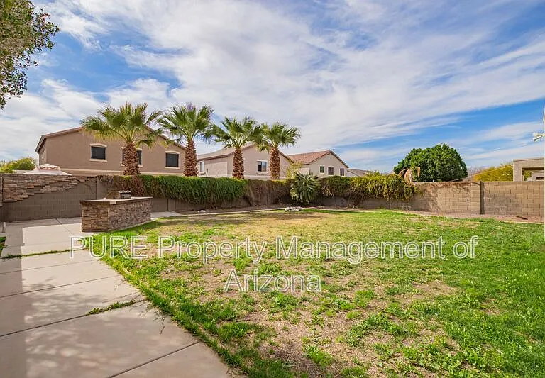 17753 W Caribbean Ln — Photo 3