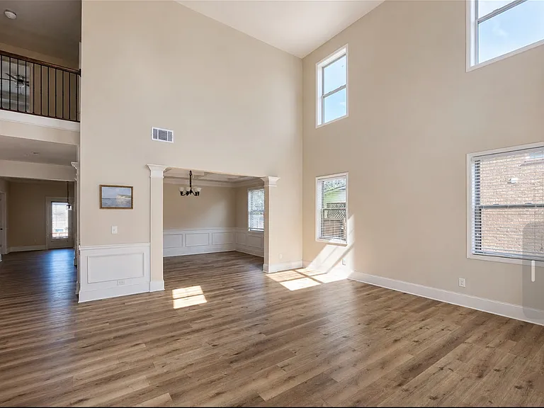 7770 Harbison Hollow Ln — Photo 6