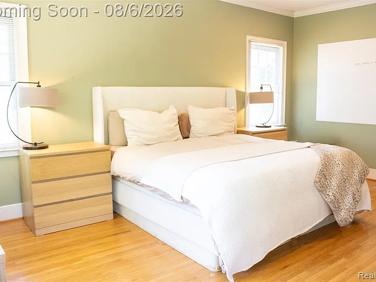 1010 Kensington Ave — Photo 27