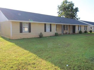 312 Carriage Ln, Albany, GA 31721