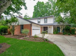1926 Brazos Crossing Dr, Richmond, TX 77406