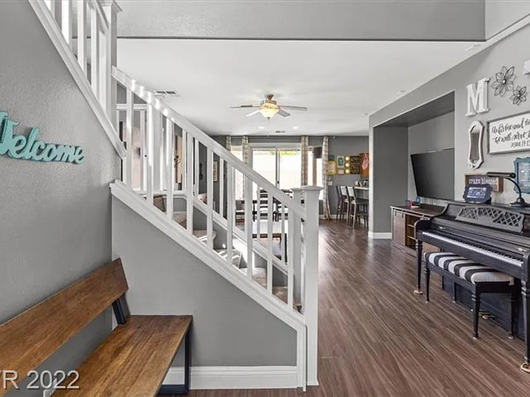 7725 Donner Peak St — Photo 9