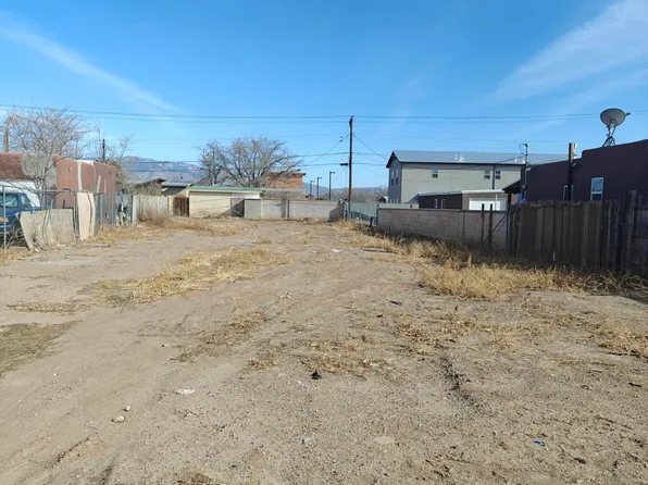 4516 Grande Dr NW, Albuquerque, NM 87107