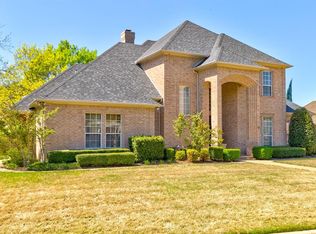 6408 Meadows West Dr, Fort Worth, TX 76132