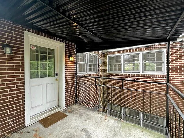 2 bed, 2.0 bath, 1250 sqft, $2,295 — Photo 2