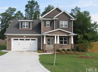 95 Sharpstone Ln, Clayton, NC 27527