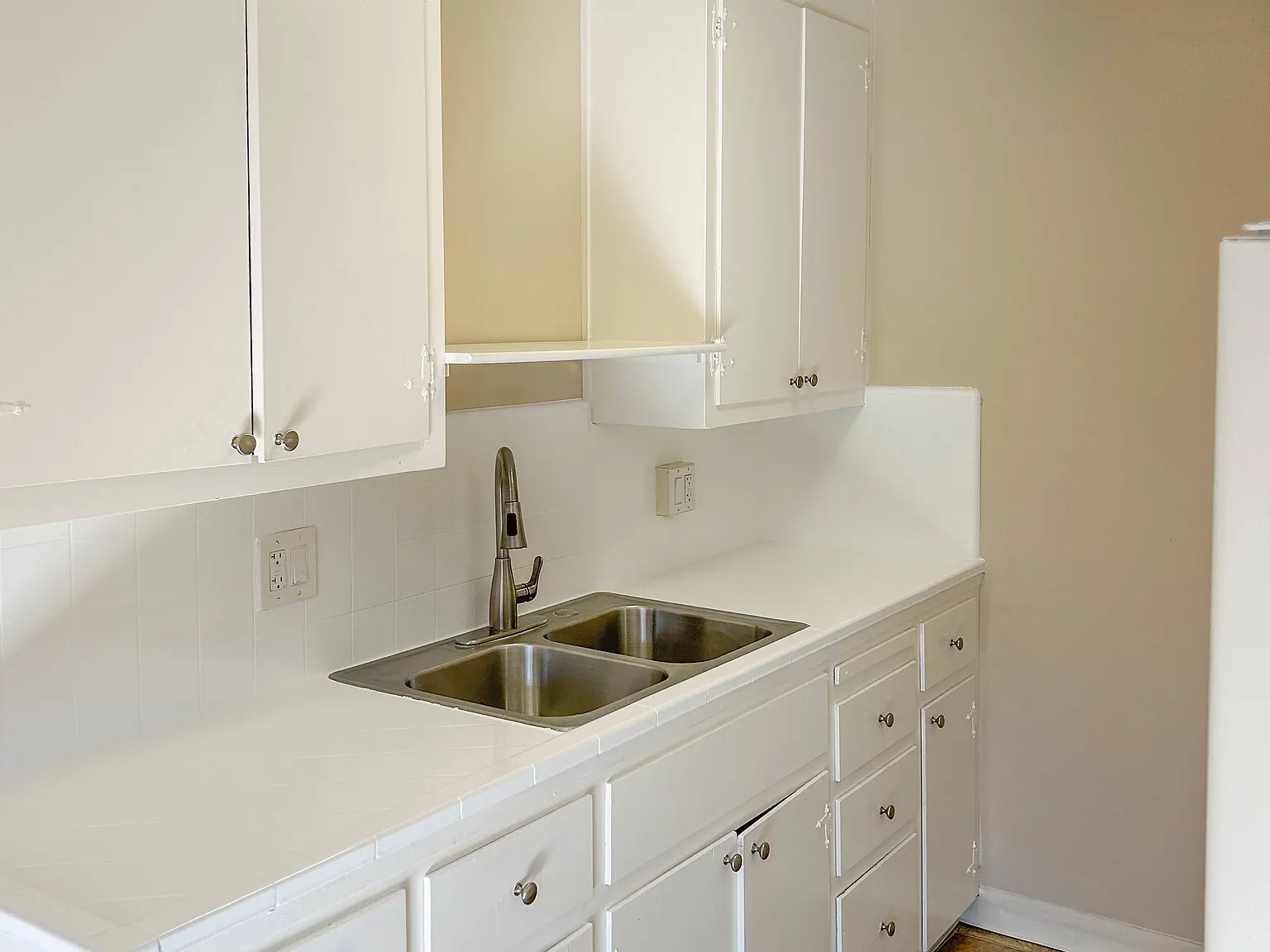 Belaire Apts, Santa Clara — Photo 2