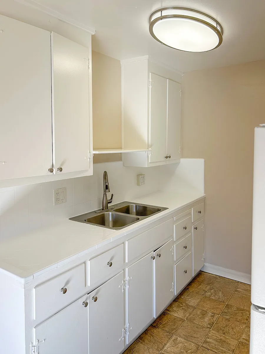 Building Photo - Belaire Apts, Santa Clara