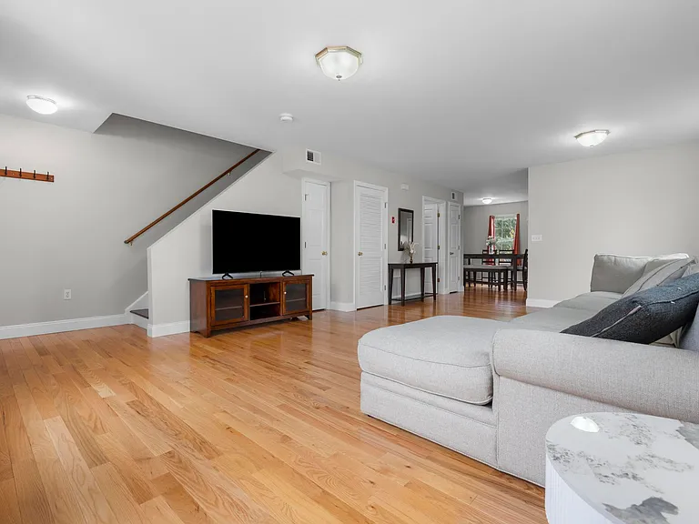 342 Front St #2 — Photo 60