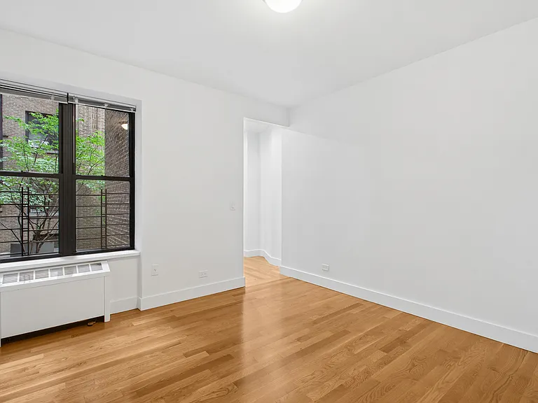 628 W 151st St #1J — Photo 5