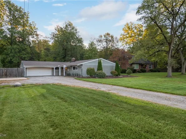 2945 Dover Center Rd, Westlake, OH 44145