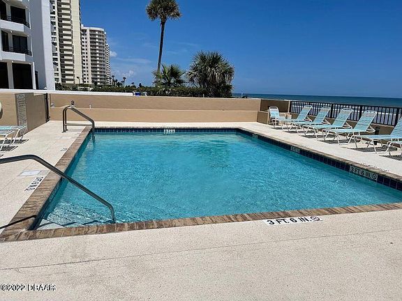 5th image of 3023 S Atlantic Ave APT 806