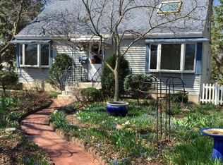514 N Chatham Ave, Villa Park, IL