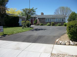 4524 W Lakeshore Dr, Moses Lake, WA 98837