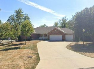 4203 SE Willow Ridge Ct, Blue Springs, MO 64014