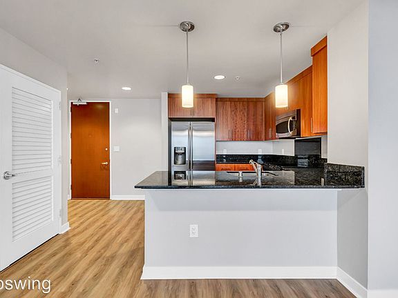 5th image of 38 N Almaden Blvd Unit 1713