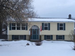 6 Twin Ct, Saint Albans, VT 05478