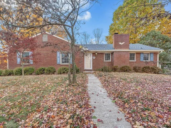 709 Olney Rd, Vinton, VA 24179