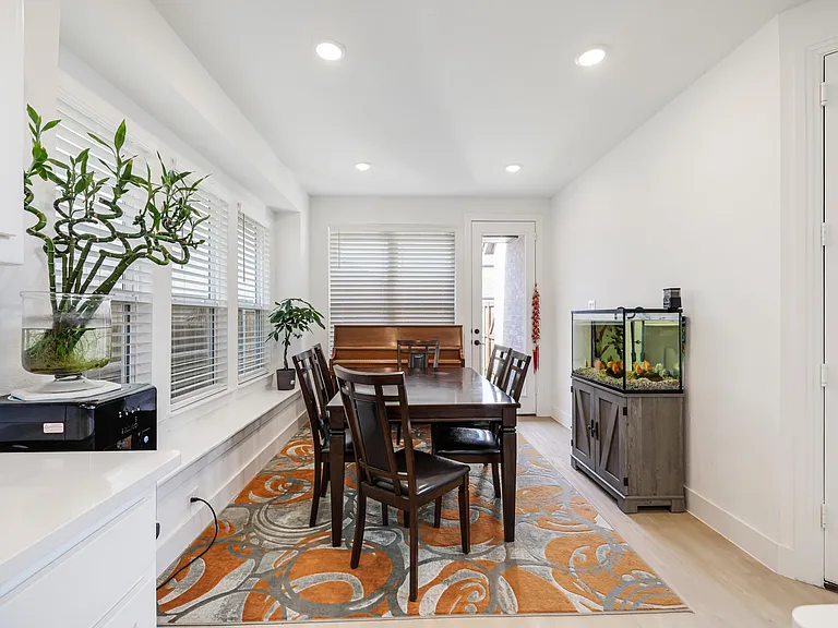 2712 Biltmore Dr — Photo 12
