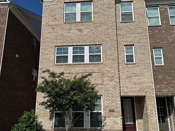 7839 Reunion Row Dr. front entrance.