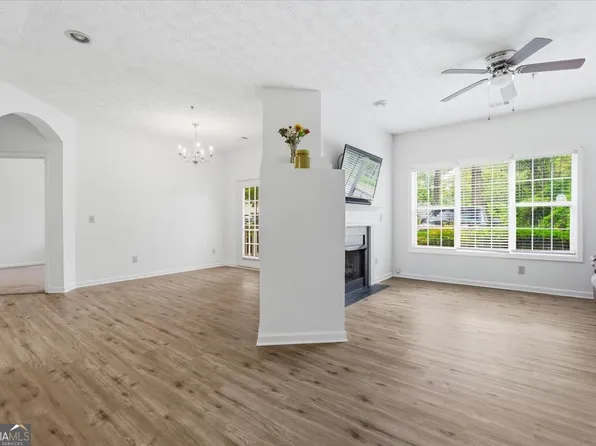 4379 Orchard Park Ct, Stone Mountain, GA 30083