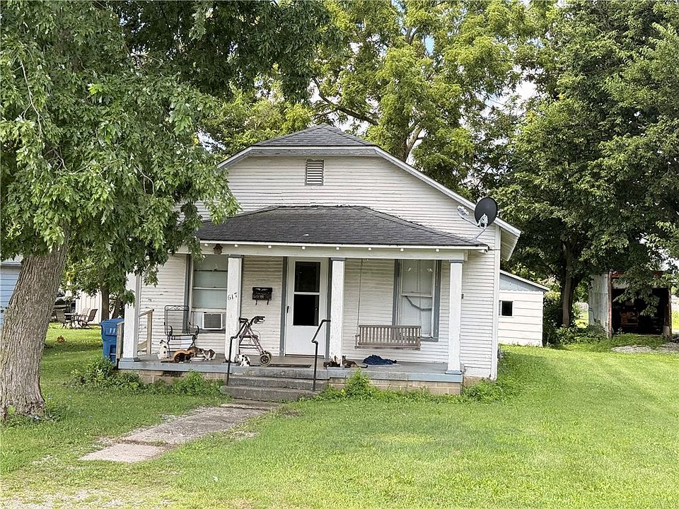 1st image of 617 S 1st Ave