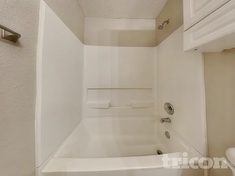16247 Kentucky Rdg — Photo 13