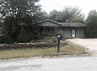 2638 E Cragmont St, Springfield, MO 65804