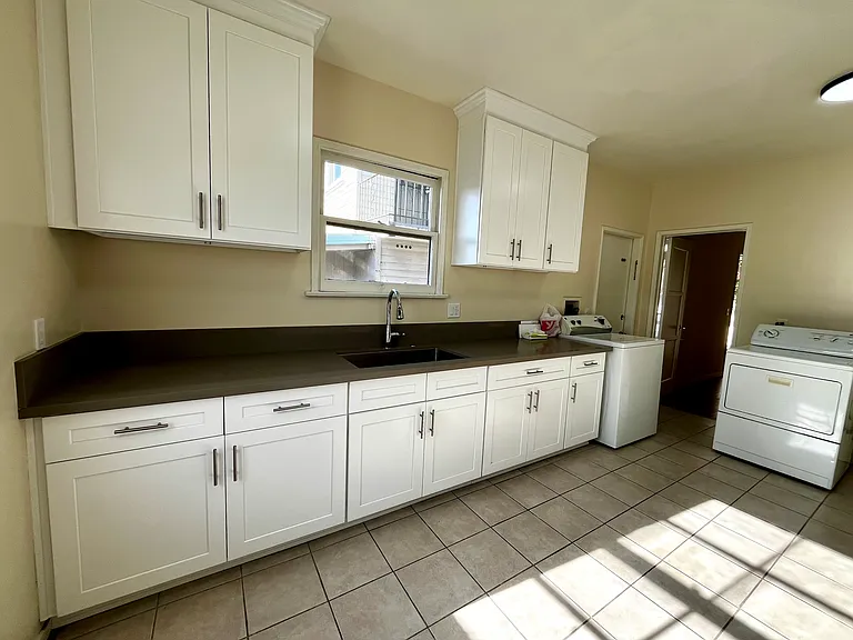 1332-1336 E Las Tunas Dr #1336.5 — Photo 3