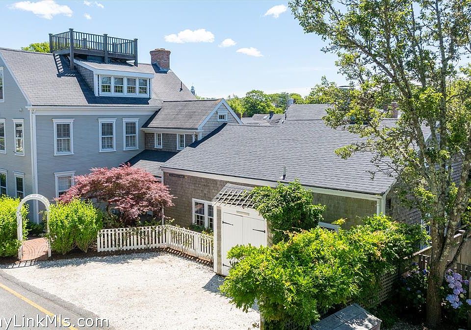 1st image of 4 Crown Ct
