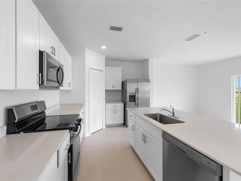 4106 Lattuca Ln — Photo 4