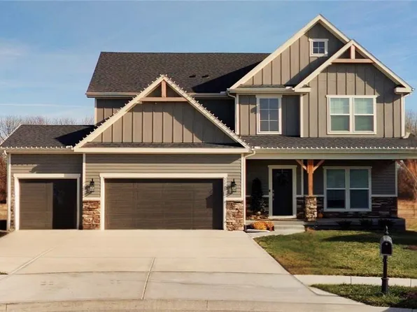 31700 W 164th Ct, Gardner, KS 66030