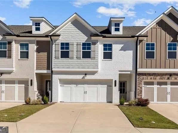 5274 Fox Den Rd, Oakwood, GA 30566