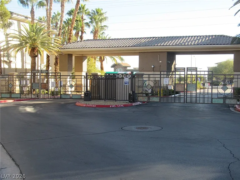 7115 S Durango Dr #304 — Photo 31