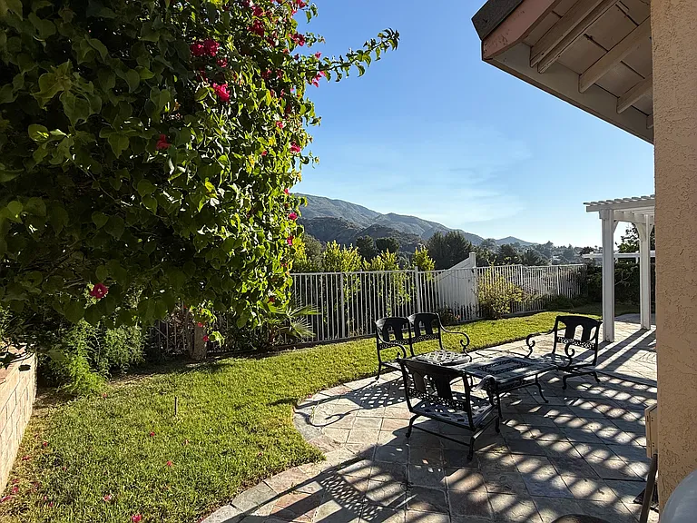 Deaver Dr — Photo 37