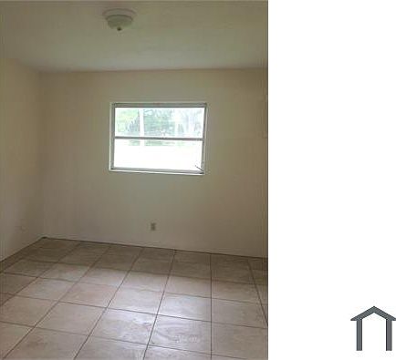 3rd image of 417 Burbank Ave